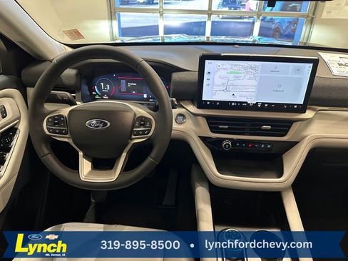 New 2026 Ford Explorer Active w/ Active Comfort Package image 9