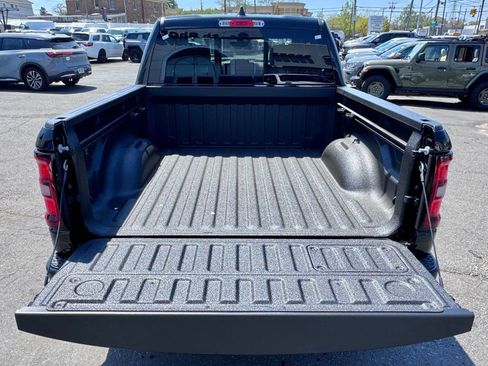 New 2026 RAM 1500 Laramie AWD/4WD image 7