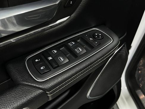 Used 2020 RAM 1500 Laramie image 16