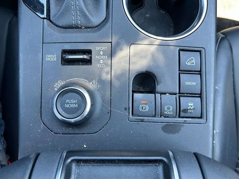 Used 2025 Toyota Highlander XSE image 28