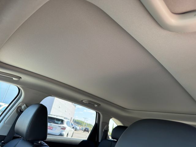 New 2026 Kia Sorento S w/ S Panoramic Sunroof Package FWD image 16