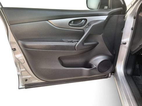 Used 2020 Nissan Rogue Sport S w/ Appearance Package FWD image 23