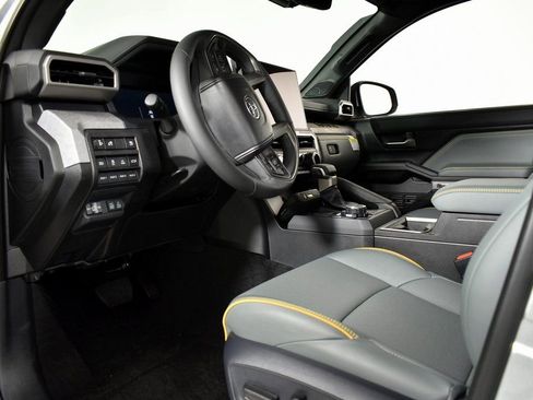 New 2025 Toyota Tacoma Trailhunter image 19