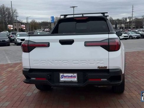 Used 2024 Hyundai Santa Cruz SEL w/ Activity Package image 2