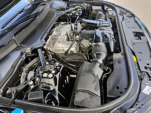 Used 2017 Land Rover Discovery HSE image 43