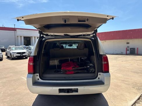 Used 2017 Chevrolet Suburban LT w/ Max Trailering Package RWD image 30