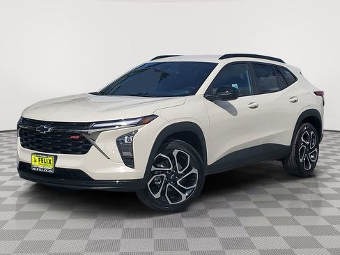 New 2026 Chevrolet Trax RS w/ Driver Confidence Package FWD image 2