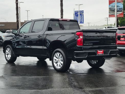 New 2026 Chevrolet Silverado 1500 Custom image 2