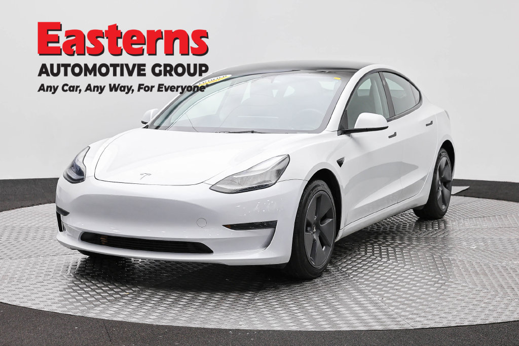 Used 2023 Tesla Model 3 Standard Range RWD image 1