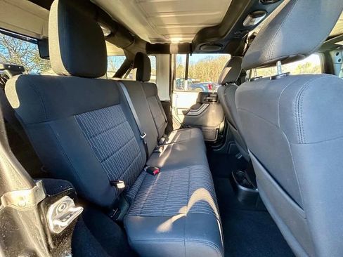 Used 2012 Jeep Wrangler Unlimited Sport image 15