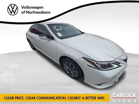 Used 2021 Lexus ES 350 w/ Accessory Package FWD image 3