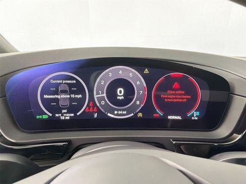 Certified 2026 Porsche Cayenne AWD/4WD image 19