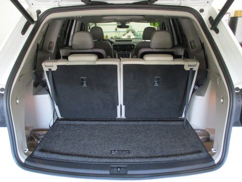 Used 2021 Volkswagen Atlas SEL Premium image 18