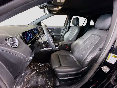 Used 2023 Mercedes-Benz GLA 250 4MATIC w/ Premium Package image 22