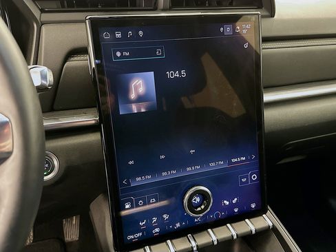 Used 2025 GMC Terrain Elevation image 21