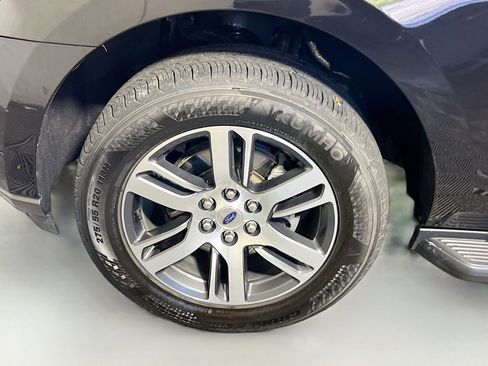 Used 2024 Ford Expedition Limited AWD/4WD image 13