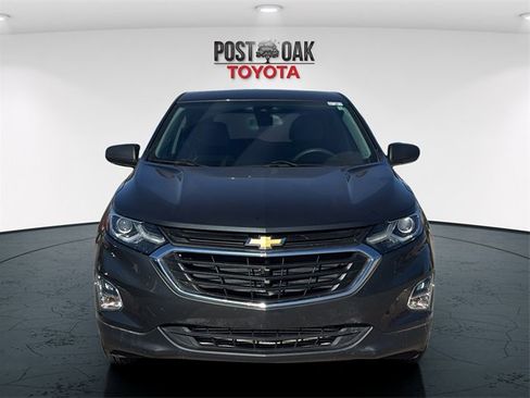 Used 2020 Chevrolet Equinox LS w/ LS Convenience Package image 2