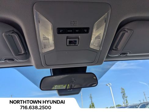 Used 2025 Toyota RAV4 XLE AWD/4WD image 22