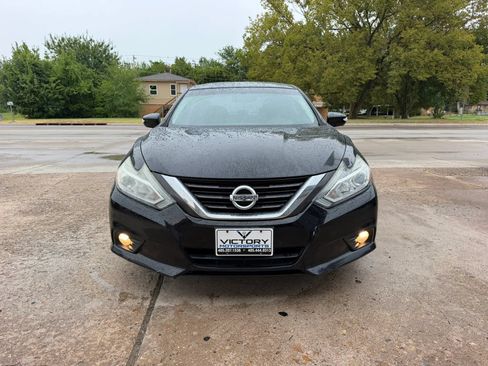 Used 2017 Nissan Altima 2.5 SV w/ Convenience Package FWD image 7