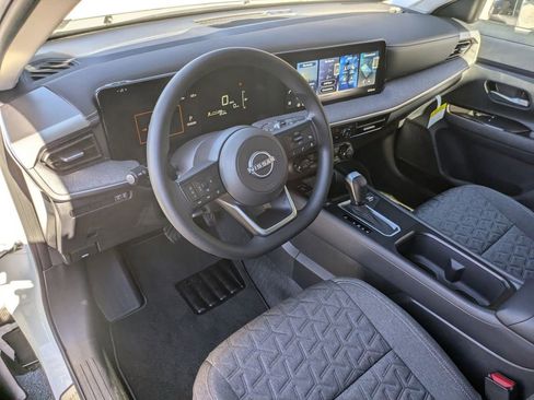 New 2026 Nissan Kicks SV w/ SV Premium Package image 9