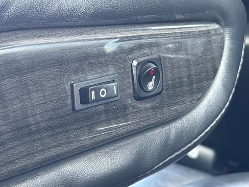 Used 2023 Chevrolet Express 2500 RWD image 27