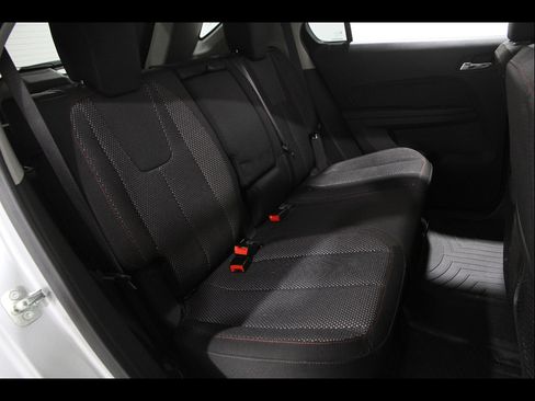 Used 2017 Chevrolet Equinox LT w/ Convenience Package image 17