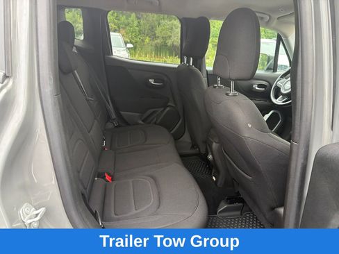 Used 2021 Jeep Renegade Latitude w/ Convenience Group AWD/4WD image 19