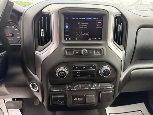 Used 2025 Chevrolet Silverado 2500 Custom w/ Custom Convenience Package AWD/4WD image 22