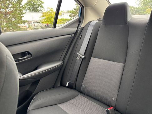 Used 2025 Nissan Sentra SV FWD image 37