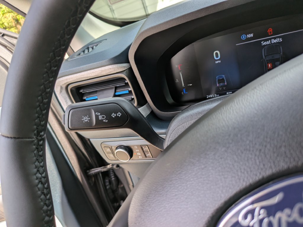 Used 2026 Ford Maverick XLT w/ XLT Luxury Package FWD image 32