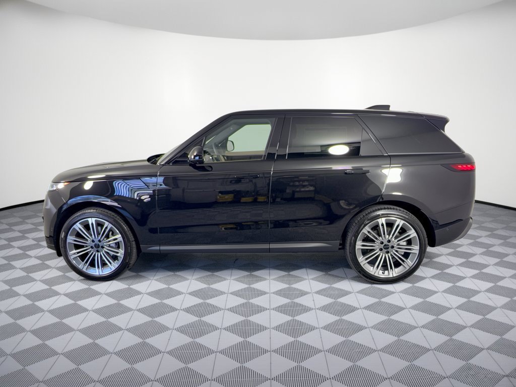 New 2027 Land Rover Range Rover Sport SE AWD/4WD image 2