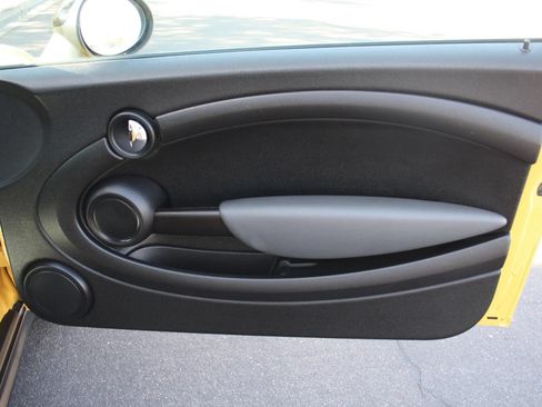 Used 2009 MINI Cooper Hardtop FWD image 21