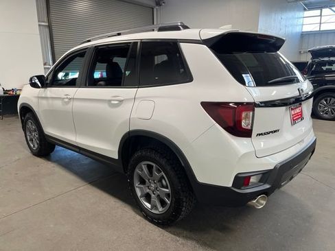 Used 2025 Honda Passport TrailSport image 5
