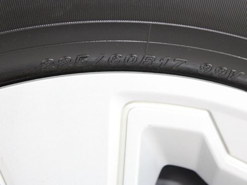 Used 2021 Subaru Forester AWD/4WD image 35