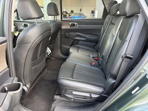Used 2023 Kia Sorento S w/ Panoramic Sunroof Package AWD/4WD image 26