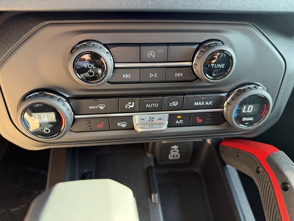 New 2026 Ford Bronco Heritage Edition AWD/4WD image 27