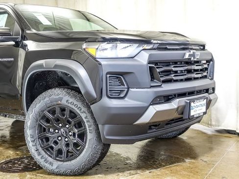 New 2026 Chevrolet Colorado Trail Boss AWD/4WD image 3