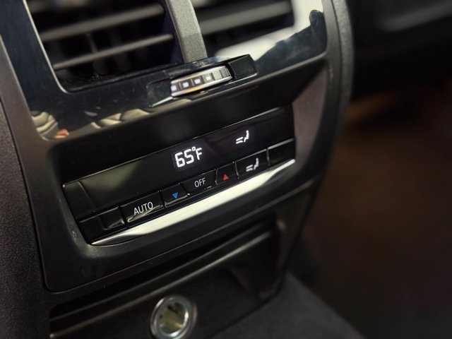 Used 2019 BMW X4 xDrive30i w/ Executive Package AWD/4WD image 40