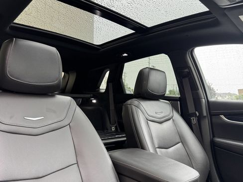 Used 2025 Cadillac XT5 Premium Luxury AWD/4WD image 18