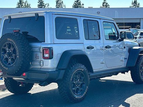 Used 2023 Jeep Wrangler Unlimited w/ Sun & Screen Package image 4