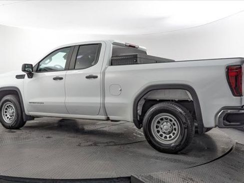 Used 2023 GMC Sierra 1500 Pro w/ Convenience Package RWD image 6
