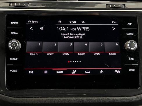 Used 2023 Volkswagen Tiguan SE R-Line image 27