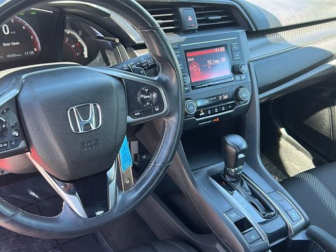 Used 2019 Honda Civic Sport image 10