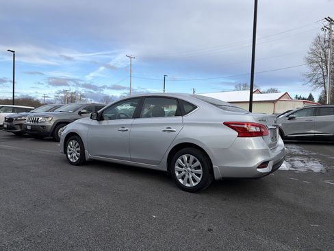 Used 2019 Nissan Sentra S image 8