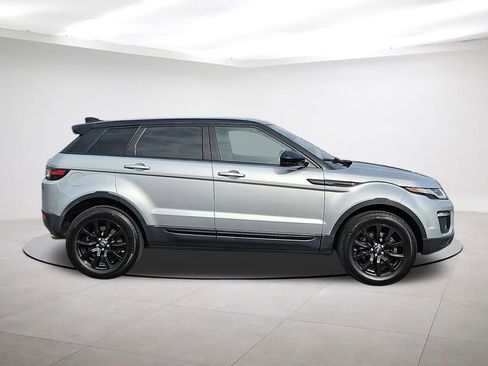 Used 2019 Land Rover Range Rover Evoque image 8
