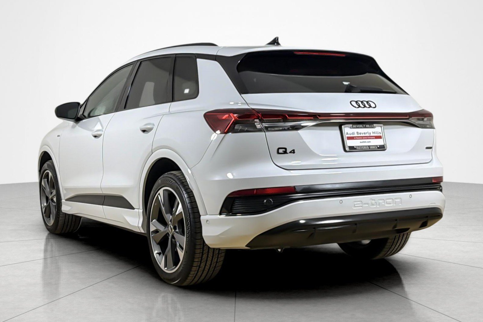 Certified 2023 Audi Q4 e-tron Premium Plus w/ Premium Plus AWD/4WD image 3