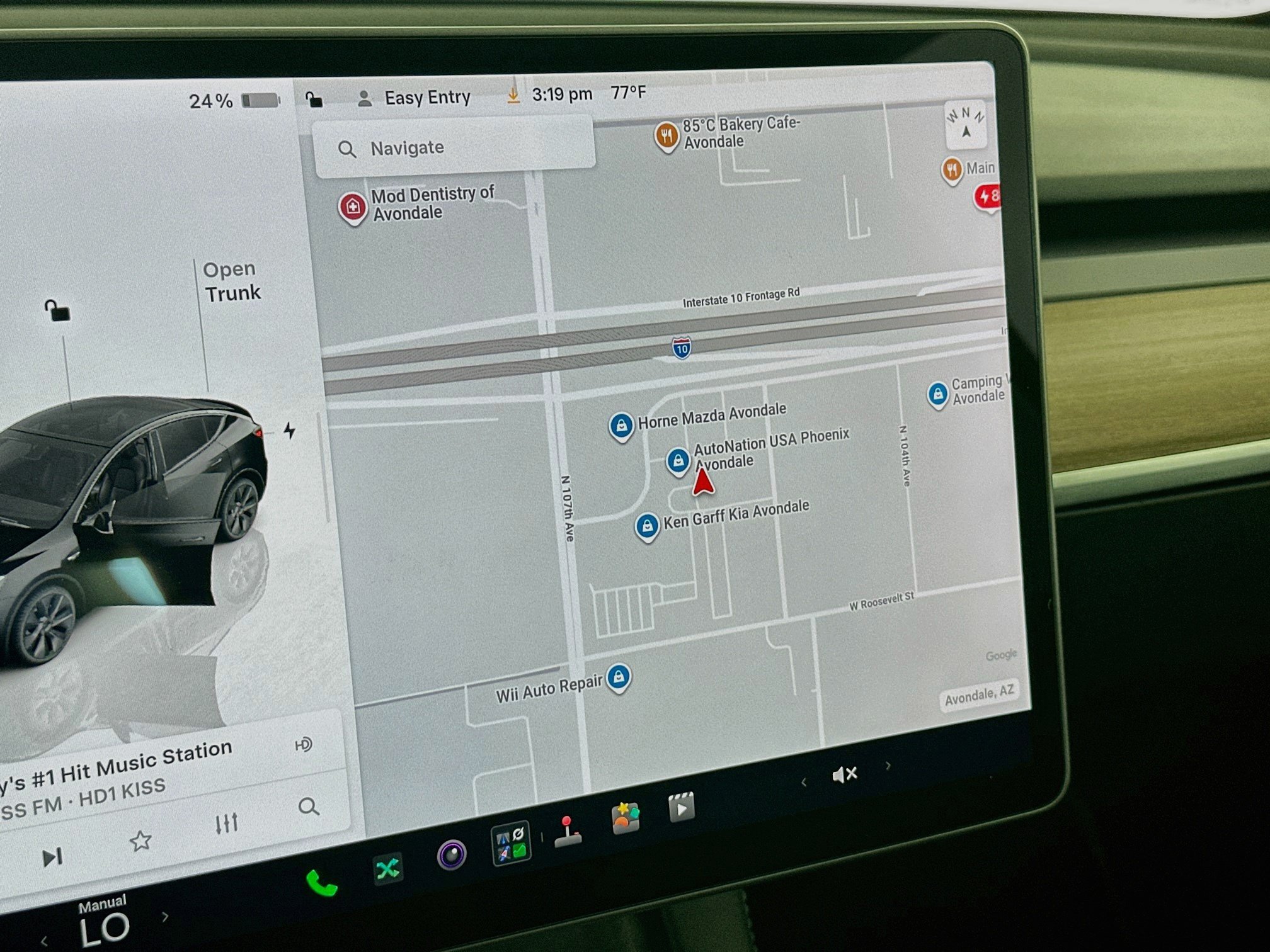 Used 2024 Tesla Model Y Long Range AWD/4WD image 21