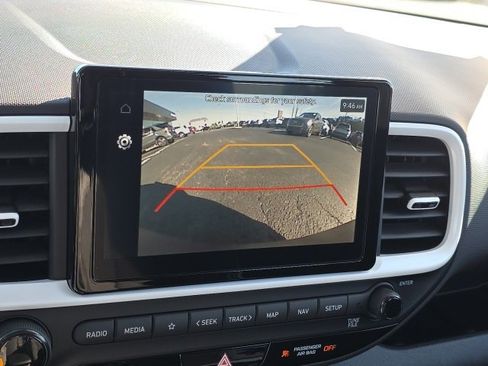 Certified 2023 Hyundai Venue Limited image 13