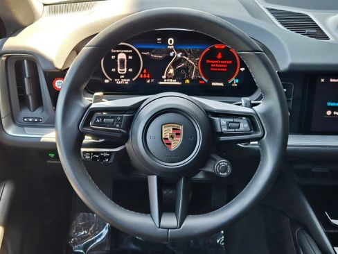 New 2026 Porsche Cayenne Coupe AWD/4WD image 16