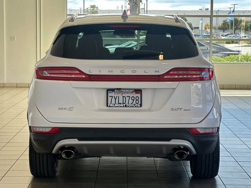 Used 2017 Lincoln MKC Select w/ Select Plus Package AWD/4WD image 5